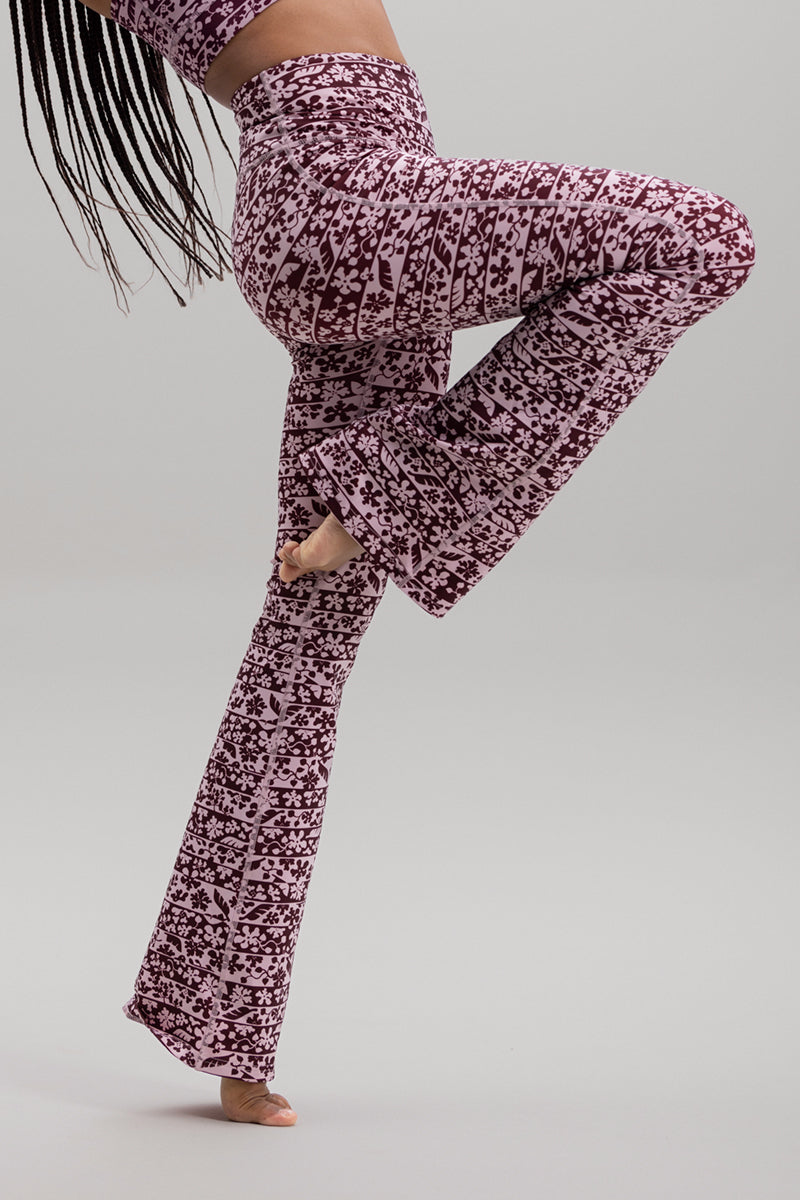 Flared Leggings Flower Bordure | Hey Honey Yoga & Active Wear